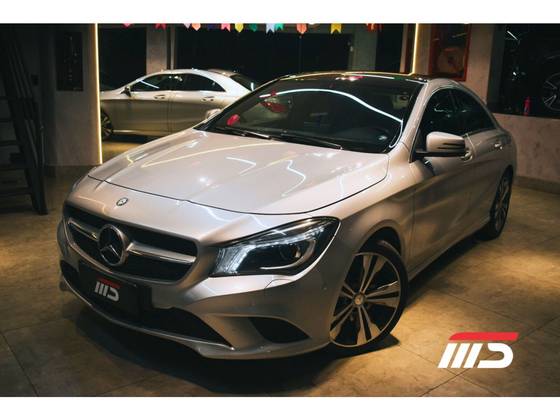 MERCEDES-BENZ CLA 200 1.6 VISION 16V GASOLINA 4P AUTOMÁTICO